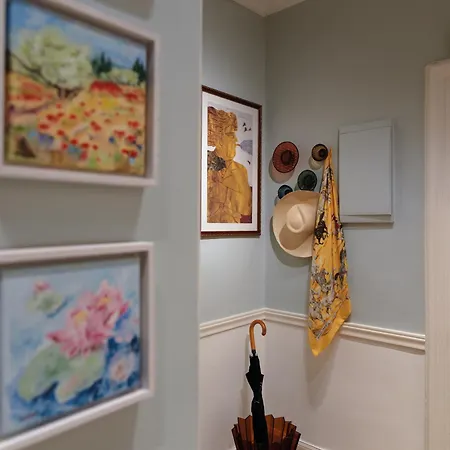 Mimi & Coco Old Corfu Town *